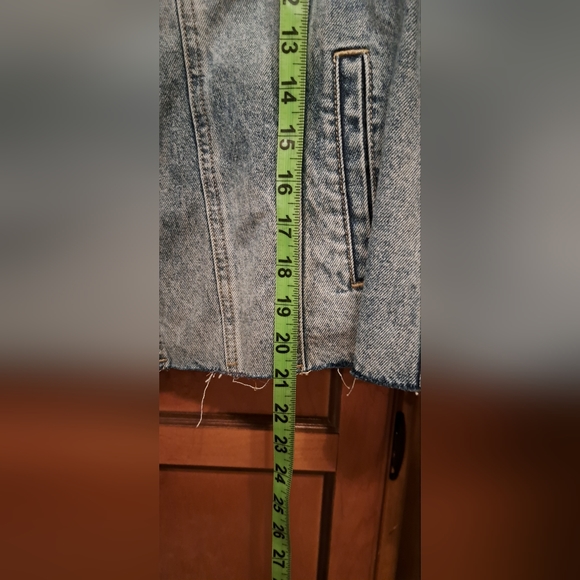 Ladies A Loves A 2 Tone Denim Jacket Dark/Light Wash Size Large Oversized Frayed - Picture 9 of 10
